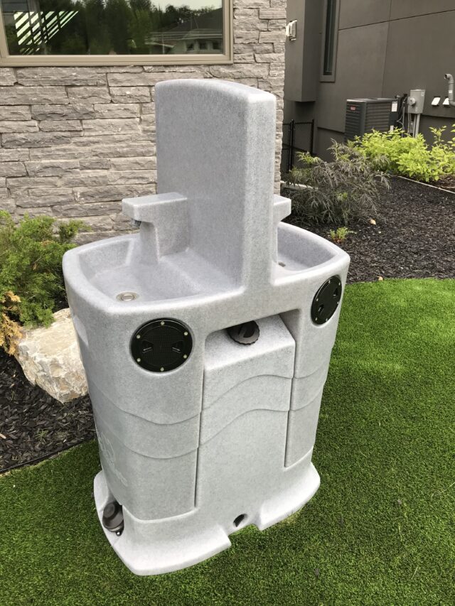 Double Handwash Station