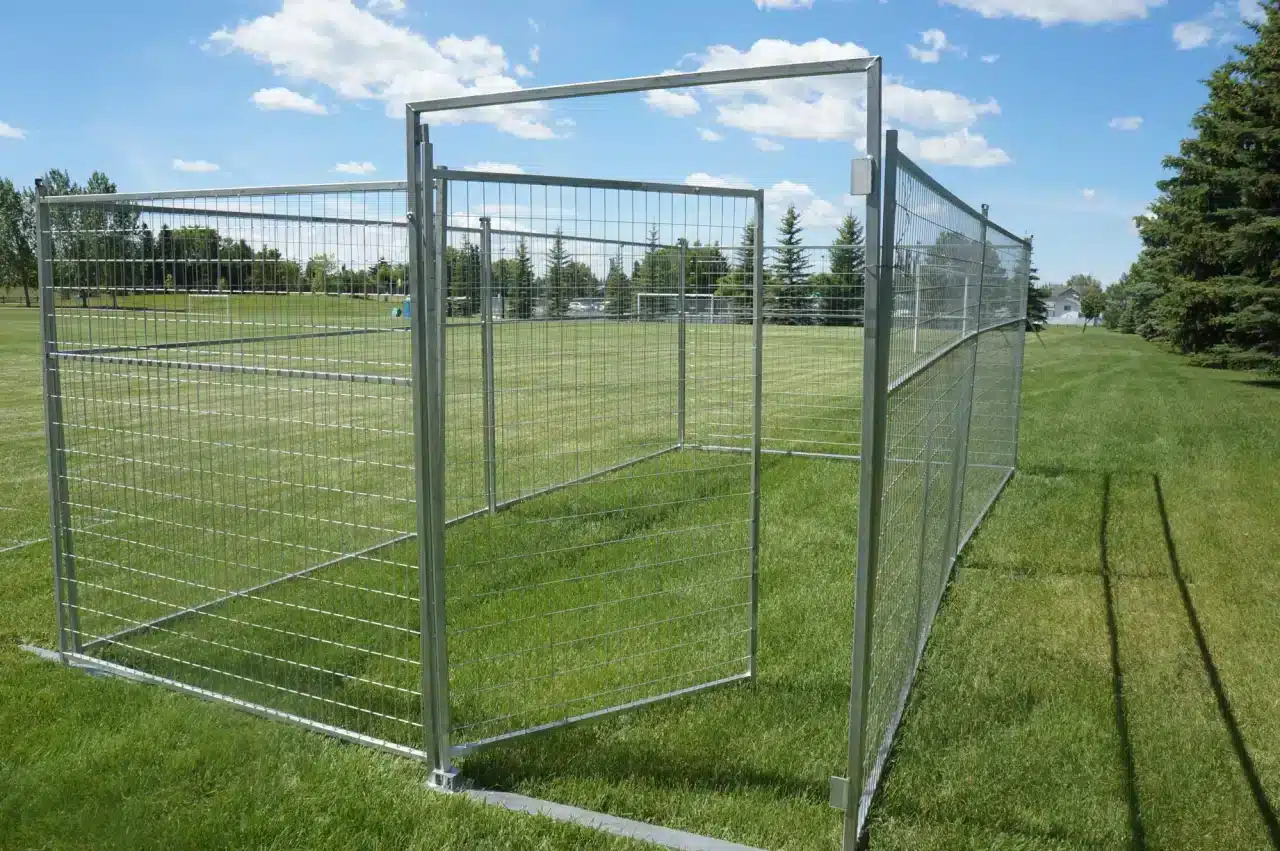A convenient set up of a temporary dog fence in a field.